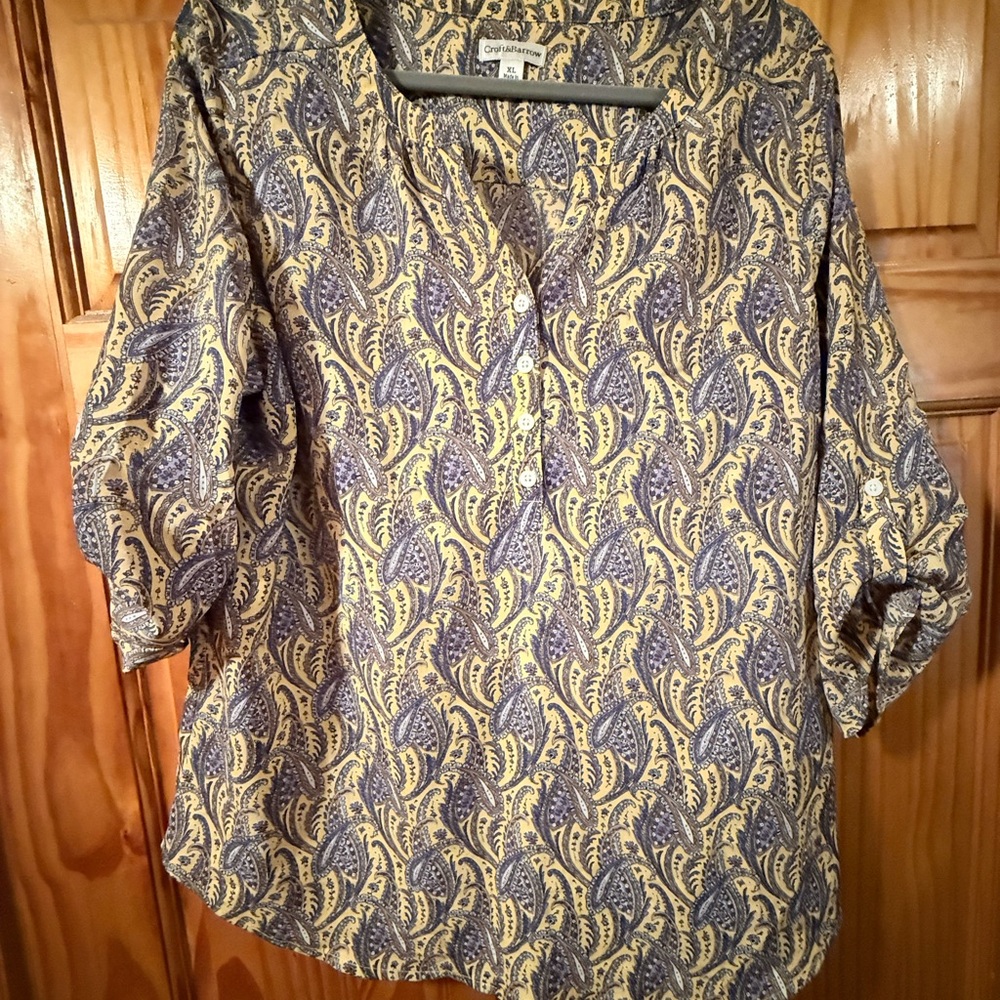 Croft & Barrow Blue and Tan Blouse with Cuffed Sleeves and Mandarin Collar